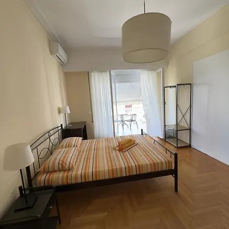 Petaluda House 5 Nocleg ze śniadaniem *