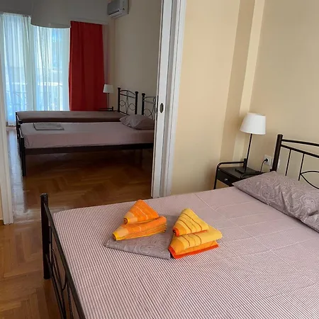 Petaluda House 5 * Ateny