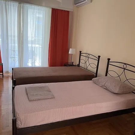 Petaluda House 5 Nocleg ze śniadaniem Ateny