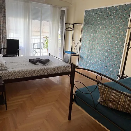 Nocleg ze śniadaniem Petaluda House 5